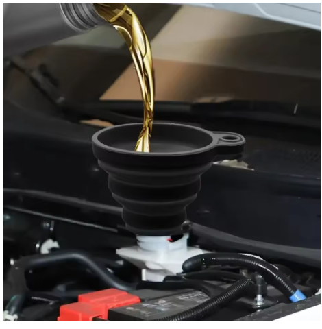 Engine Funnel Car Universal Silicone Liquid Funnel